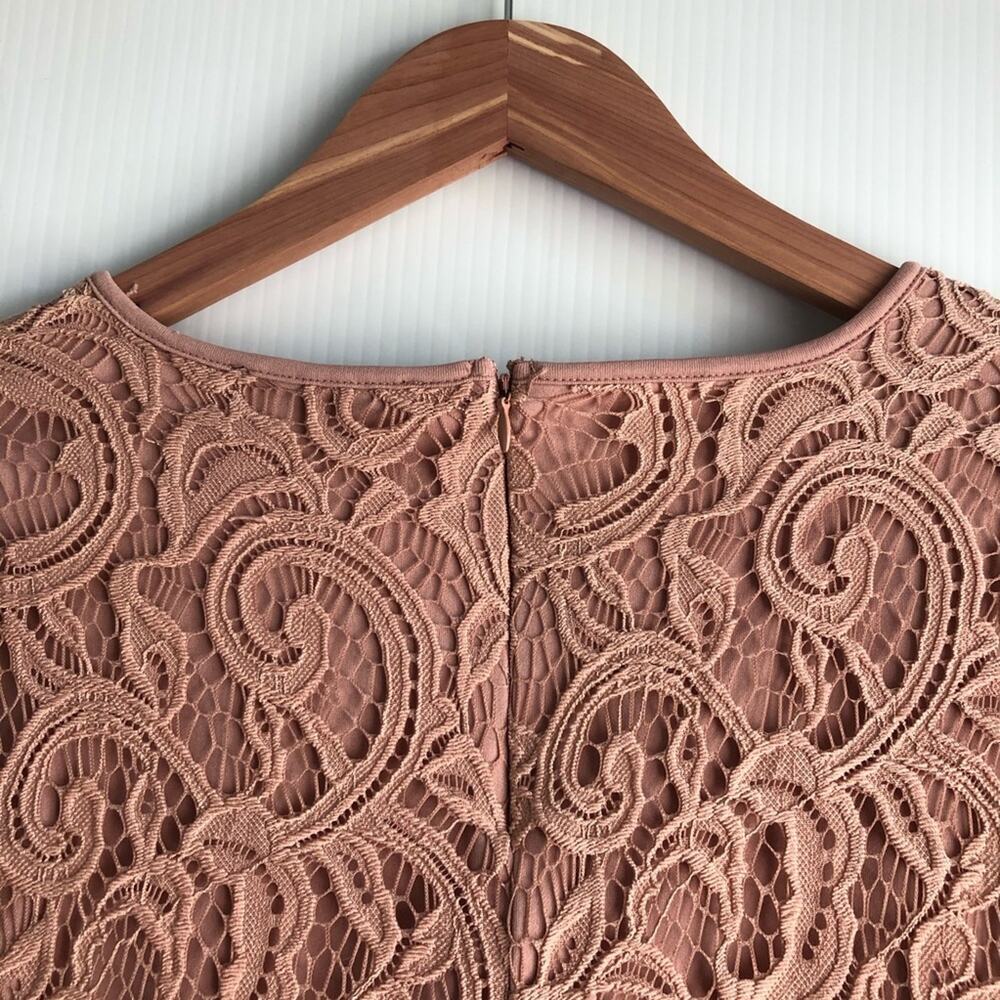 Adrianna Papell lace top 3/4 length sleeves - Picture 9 of 12